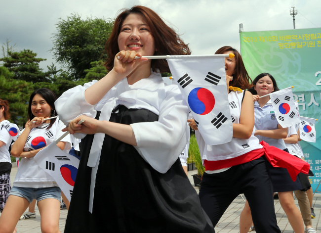 Sul-coreanos “perderão” dois anos em suas idades, em 2023