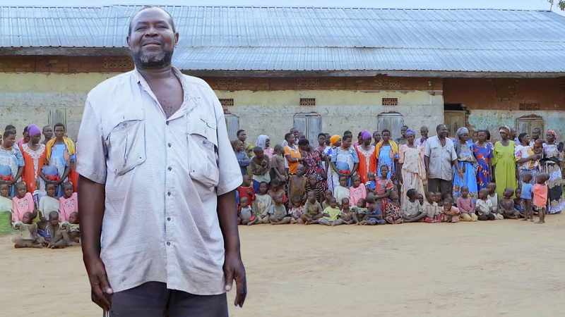 Depois de ser pai 108 vezes, ugandês diz que não quer mais ter filhos