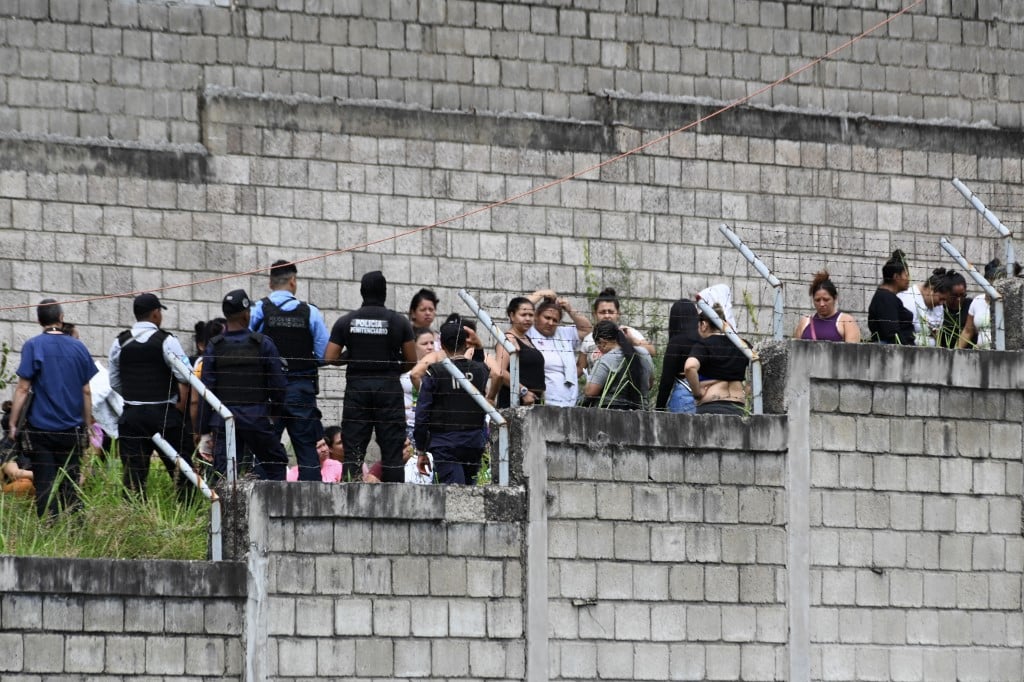 Confronto entre gangues rivais deixam 46 mulheres mortas em presídio feminino em Honduras