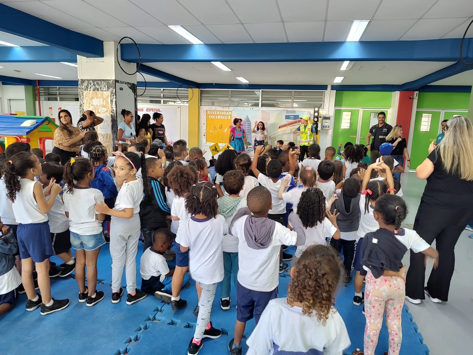 ‘A caminho da Escola’: o programa de educação no trânsito da CEDUT/CET-Rio