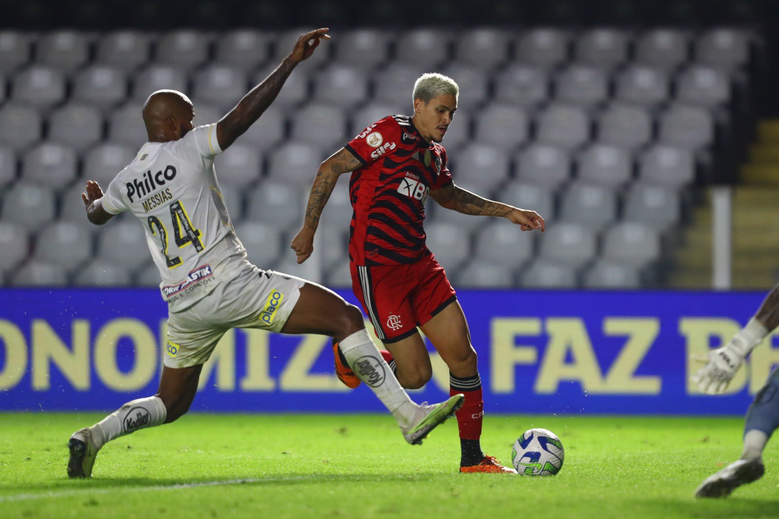 #Brasileirão: Flamengo vence Santos por 3 a 2 na Vila Belmiro