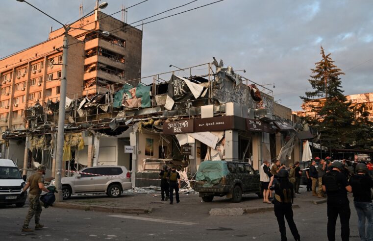 Restaurante na Ucrânia é atingido por míssil, 11 pessoas foram mortas e 61 ficaram feridos