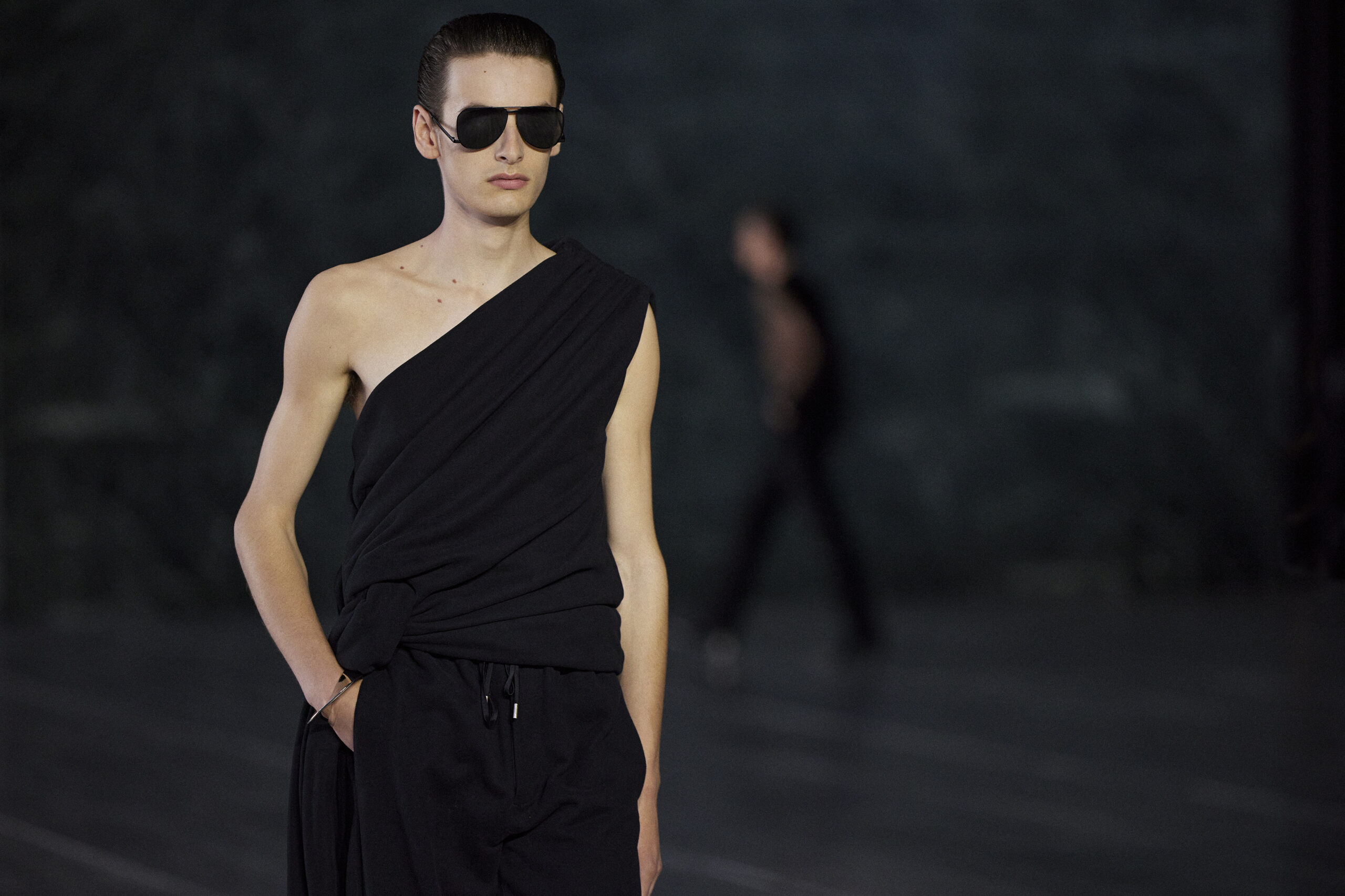 Saint Laurent escolheu Berlim como destino para seu desfile de verão 2024