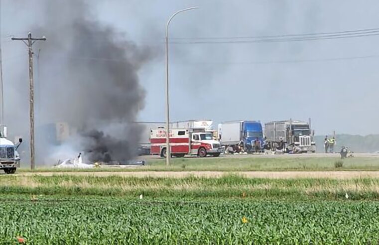 Acidente em rodovia no Canadá deixa ao menos 15 mortos