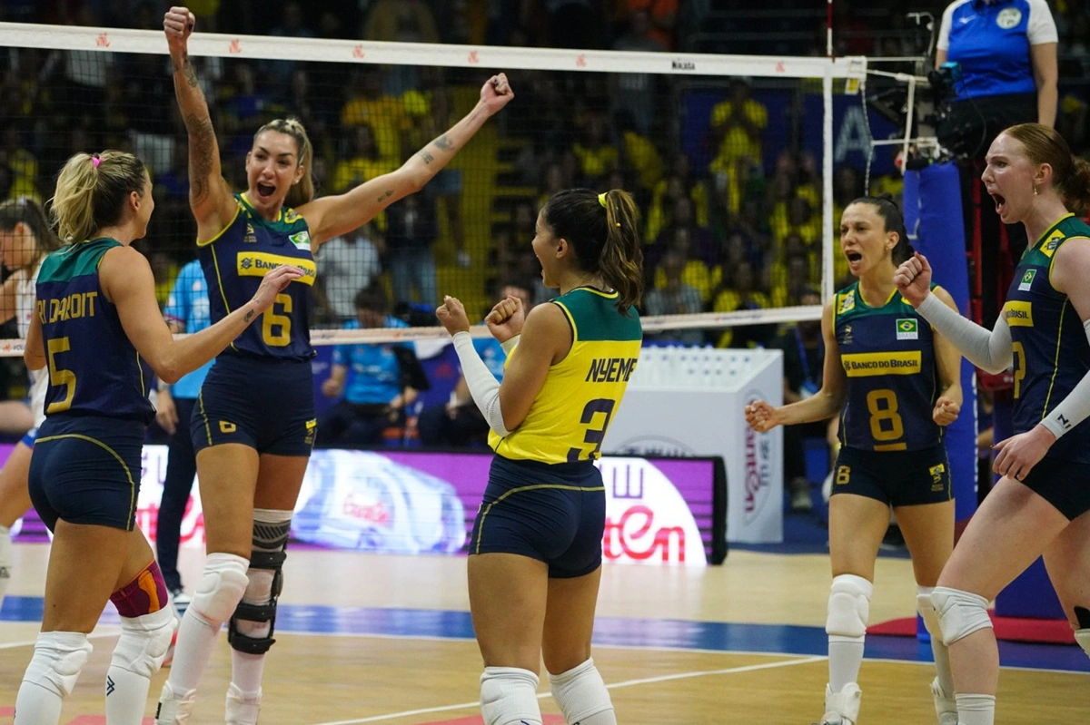 Thaísa faz 18 pontos e Brasil vence Sérvia, de virada, por 3 a 2 na Liga das Nações