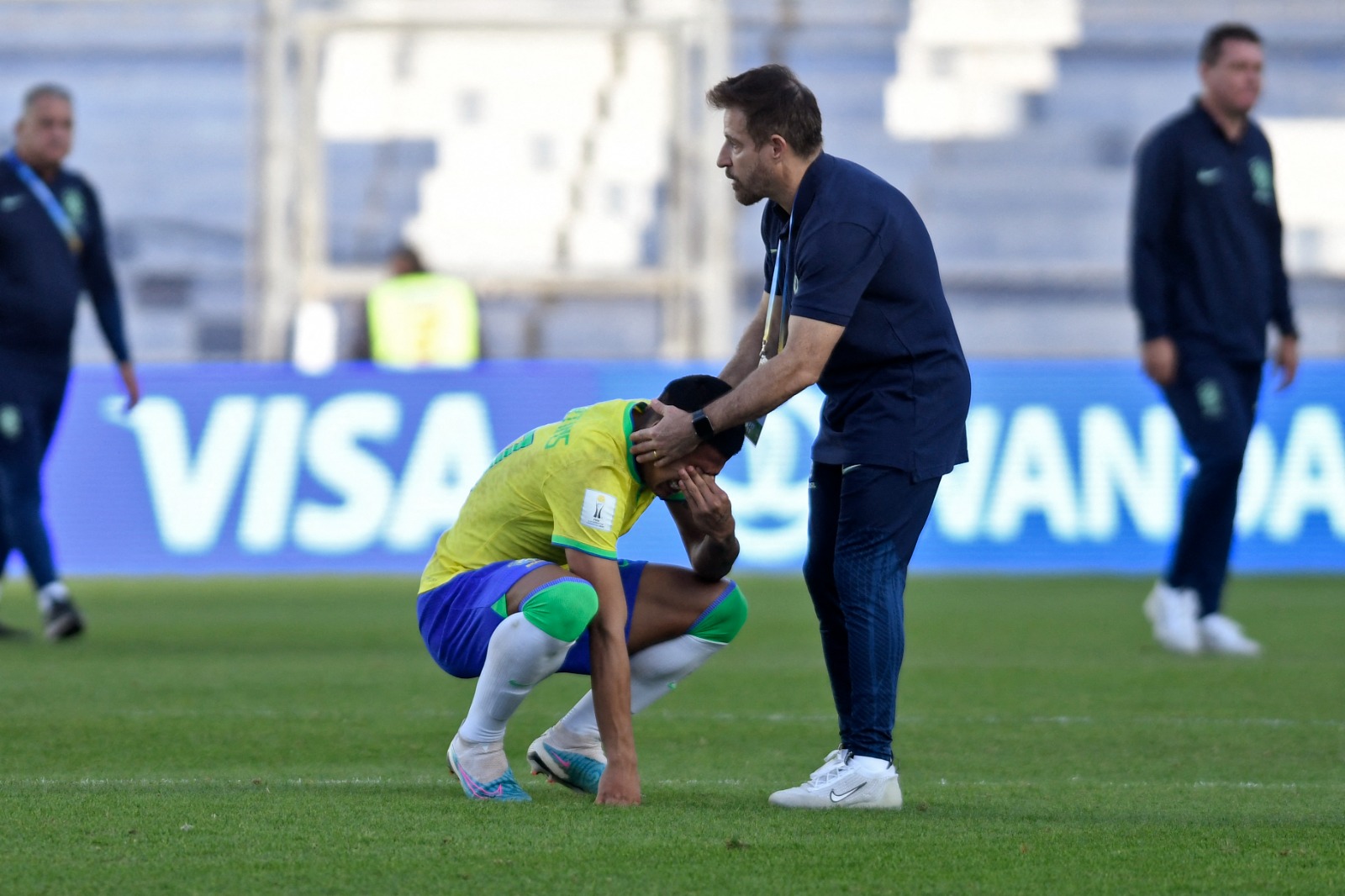 Brasil perde por 3 a 2 pra Israel e está eliminado do Mundial sub-20