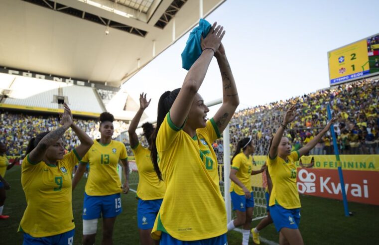 Brasil sobe para oitavo lugar no ranking mundial de Futebol Feminino da FIFA