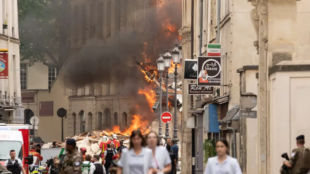 Explosão de gás atinge o centro de Paris
