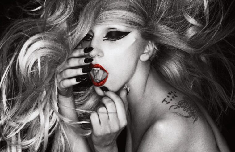 ‘Born This Way’, de Lady Gaga, é eleita como a música LGBTQIA+ mais inspiradora de todos os tempos