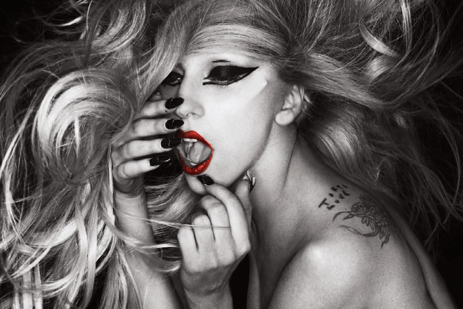 ‘Born This Way’, de Lady Gaga, é eleita como a música LGBTQIA+ mais inspiradora de todos os tempos