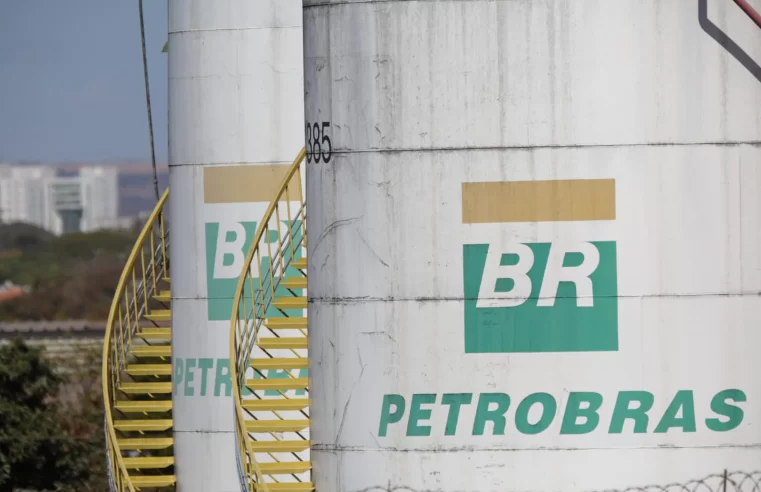 Petrobras anuncia redução no preço da gasolina