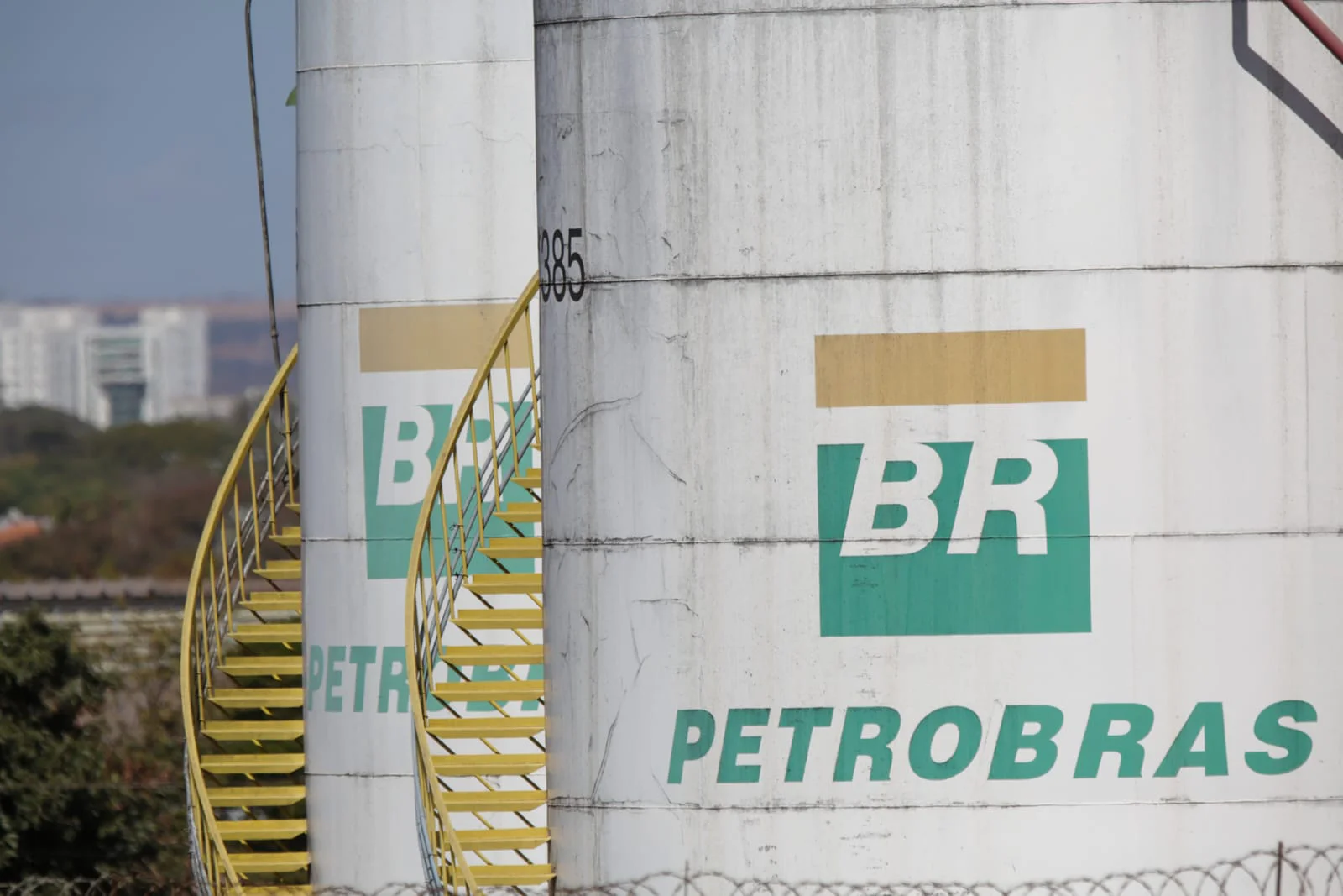 Petrobras anuncia redução no preço da gasolina