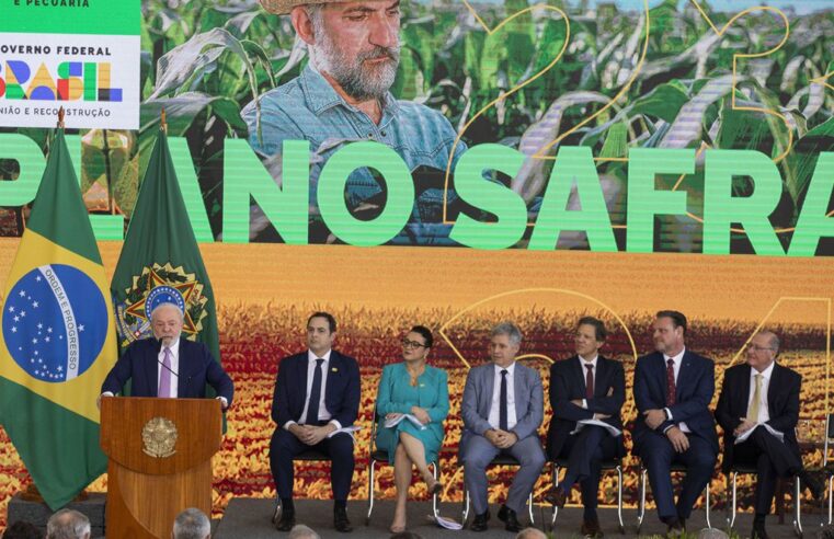 Lula anuncia Plano Safra com R$364,22 bi para médios e grandes produtores