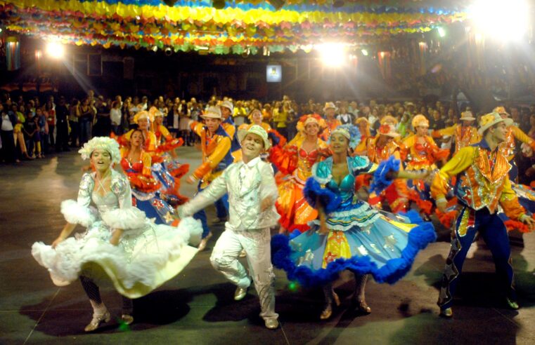 São João na Feira de São Cristóvão recebe cinquenta quadrilhas neste final de semana.