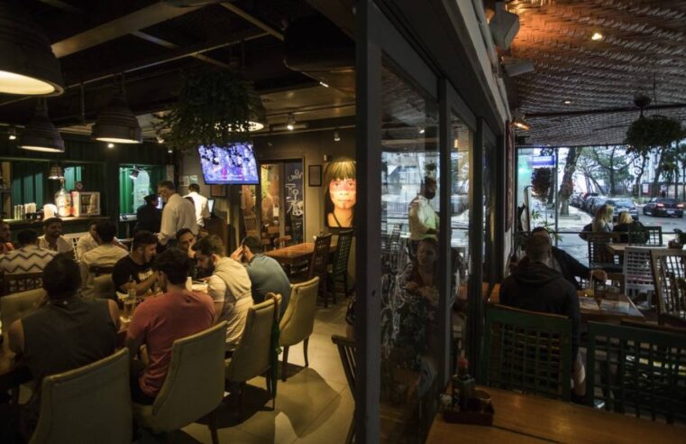 No Rio metade dos bares e restaurantes tem dívidas vencidas