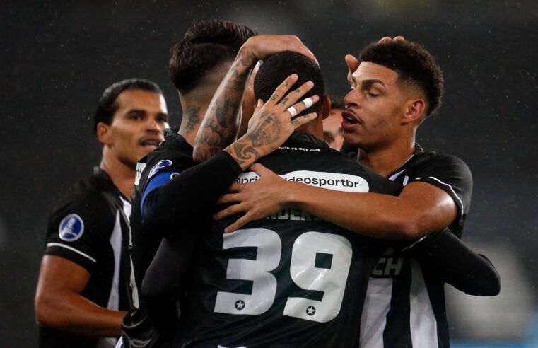 #Sulamericana: Botafogo empata na estreia de Bruno Lage com o Patronato, mas se classifica para oitavas de final da competição