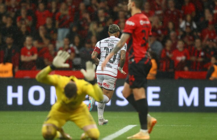 #CopadoBrasil: Gabigol marca, Flamengo vence Athletico-PR por 2 a 0, na Arena da Baixada, e avança para semifinal