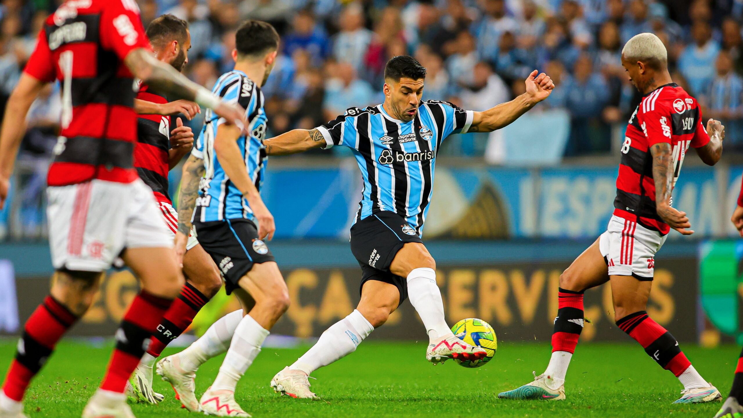 #CopadoBrasil: Flamengo vence Grêmio por 2 a 0, no jogo de ida, na Arena do Grêmio