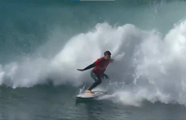 #WSL: Ítalo Ferreira se lesiona durante bateria, abandona etapa de J-Bay e é encaminhado ao hospital