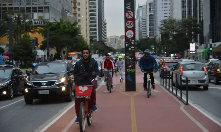 Pesquisa mostra que o ano de 2030 será a ‘virada de chave’ da transição para a Mobilidade Sustentável