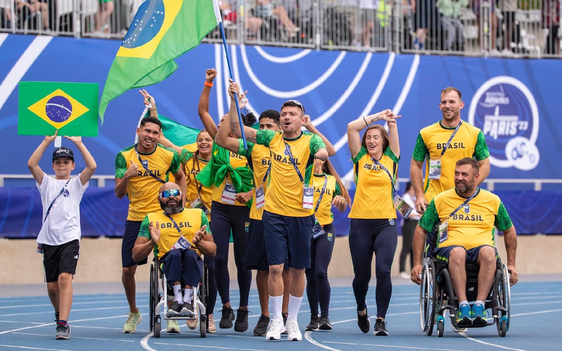 #MundialParalímpico: Brasil conquista 8 medalhas de ouro, 5 de prata e 8 de bronze e está em 2º lugar geral