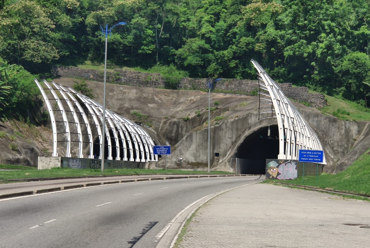 Interdição do Túnel Vice-Presidente José Alencar para manutenção de rotina. Terça-feira (11) das 23h às 4h de amanhã (12)