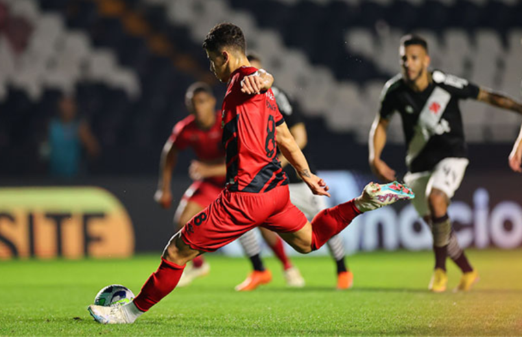 #Brasileirão: Vasco perde para Athletico-PR por 2 a 0, em São Januário