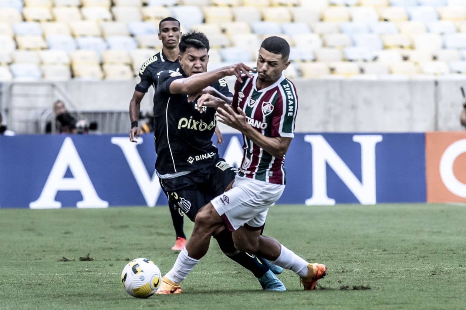 Esquema especial de trânsito para jogo entre Fluminense e Santos, no Maracanã