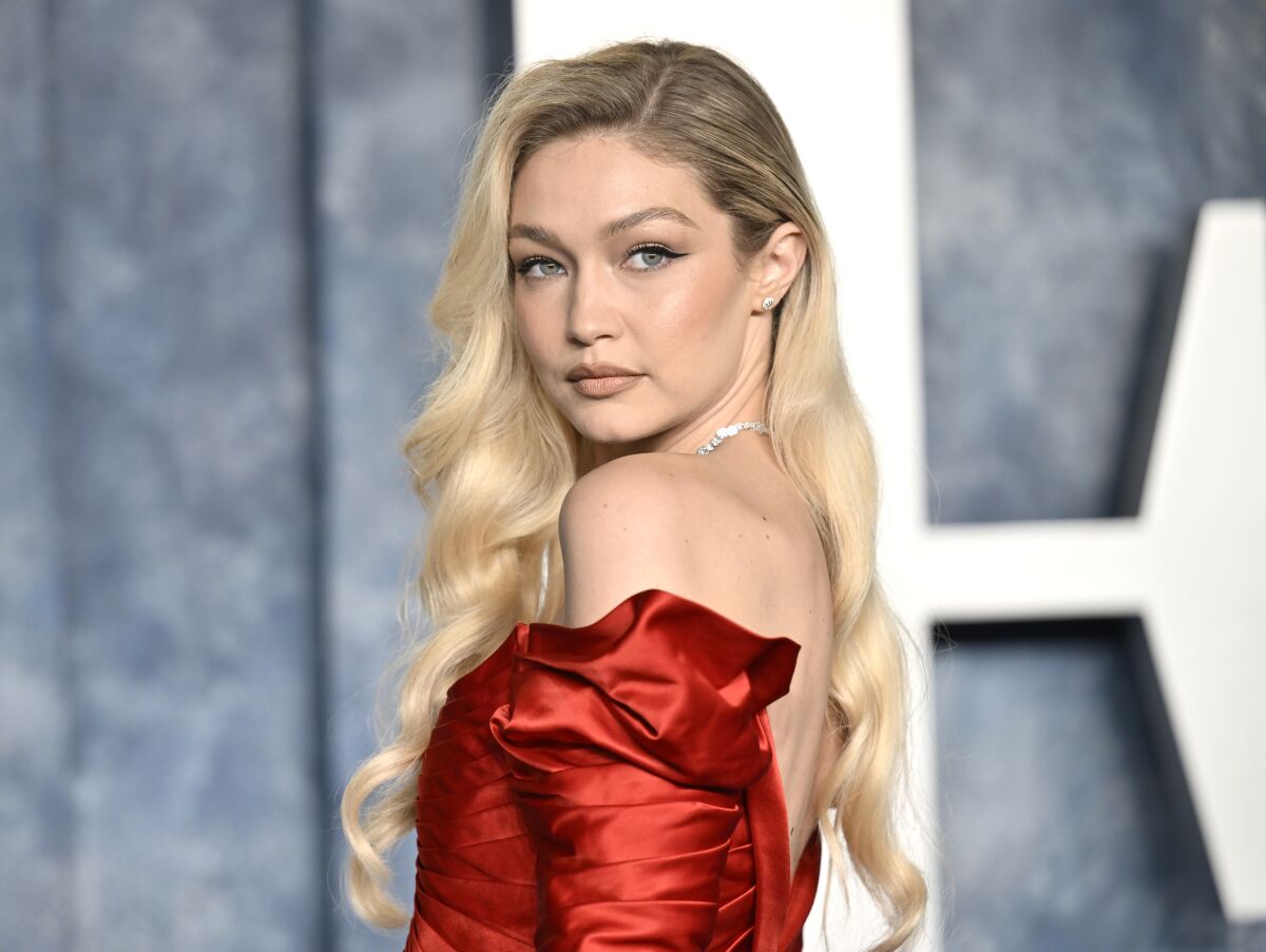 Modelo Gigi Hadid é presa por porte de maconha em aeroporto nas Ilhas Cayman