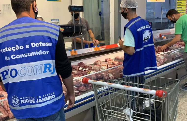 Ação realizada pelo Procon em 12 supermercados do Rio encontra mais de 200 kg de alimentos impróprios para consumo