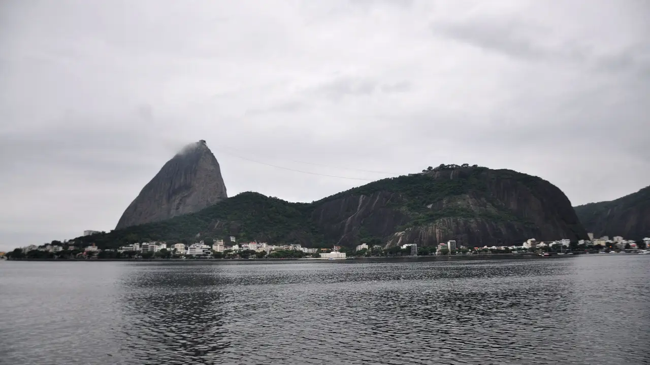 #ClimaOnbusRJ: segunda-feira será de sol entre nuvens, mas entre terça-feira e quinta-feira a previsão é de chuva