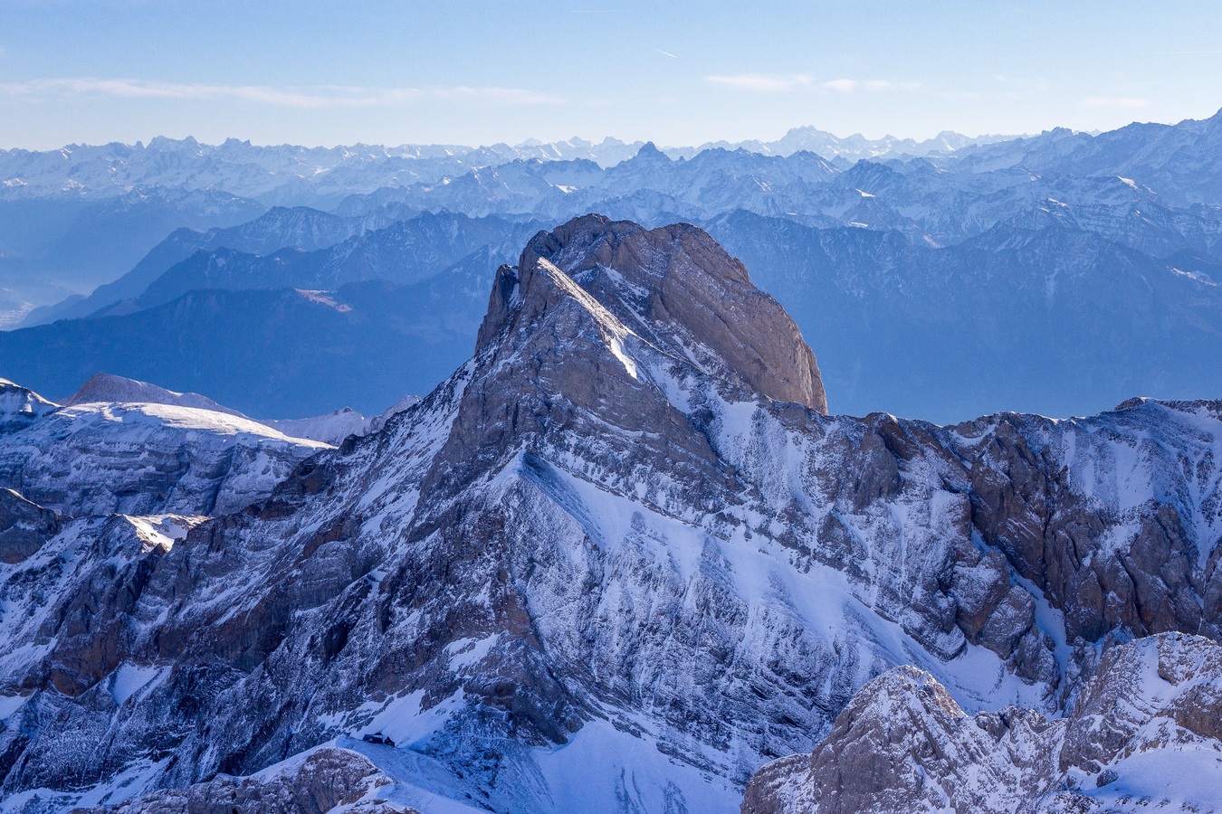 Corpo de alpinista desaparecido é encontrado na Suíça depois de 37 anos