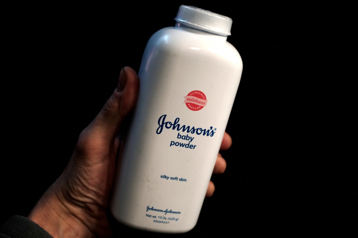 Johnson & Johnson deverá pagar 90 milhões para caso de câncer causado por talco de bebê