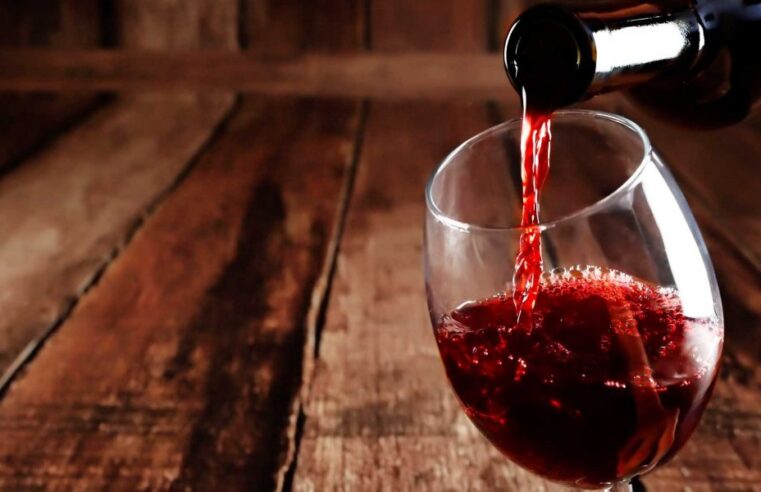 Benefícios do vinho tinto para a saúde