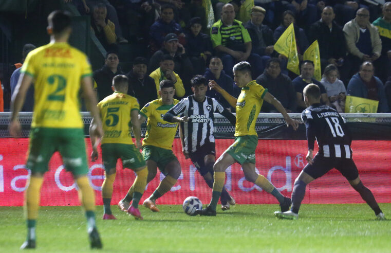 #Sulamericana: Botafogo é eliminado após derrota por 2 a 1 para o Defensa y Justicia