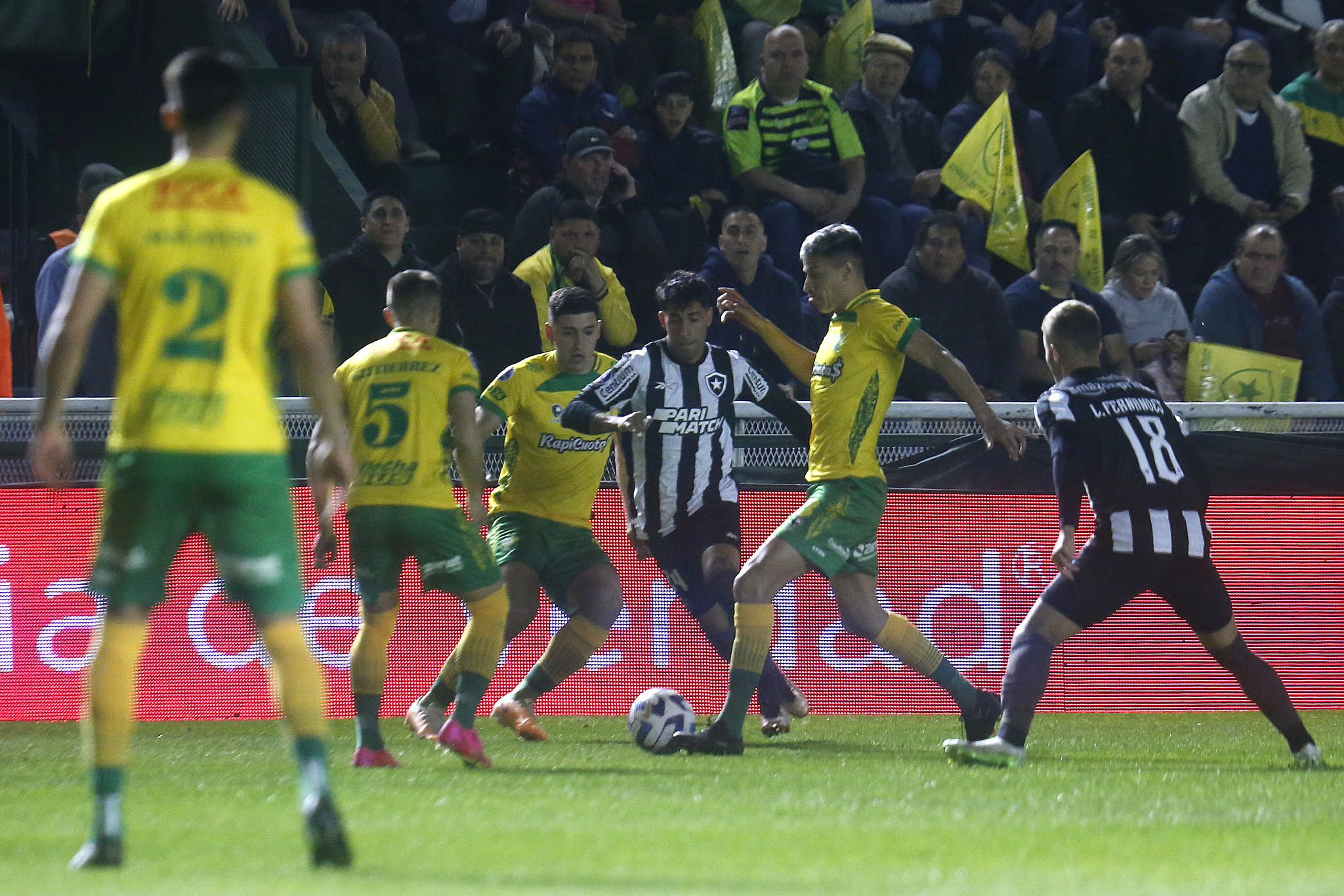 #Sulamericana: Botafogo é eliminado após derrota por 2 a 1 para o Defensa y Justicia