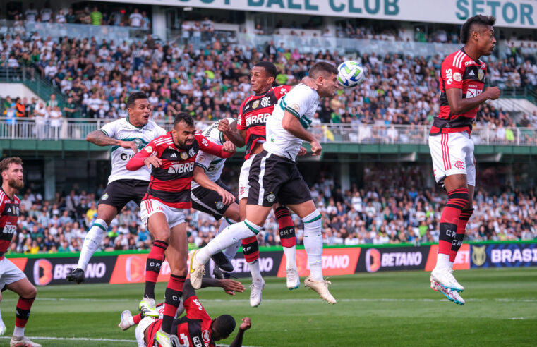 #Brasileirão: Flamengo vence o Coritiba por 3 a 2