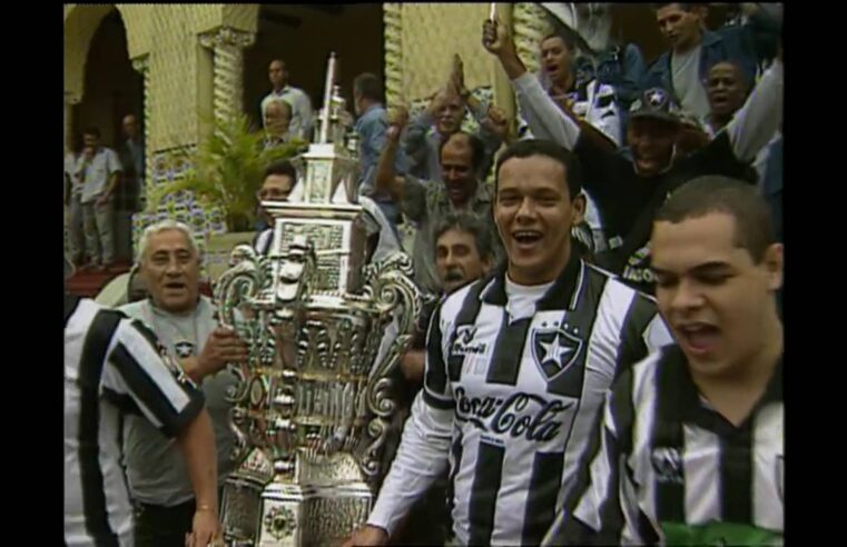 #TBTOnbus: Botafogo já venceu torneio contra a Juventus com uniforme emprestado