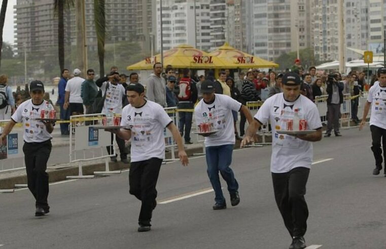 Tradicional ‘Corrida dos Garçons’ acontece nesta sexta-feira no Rio