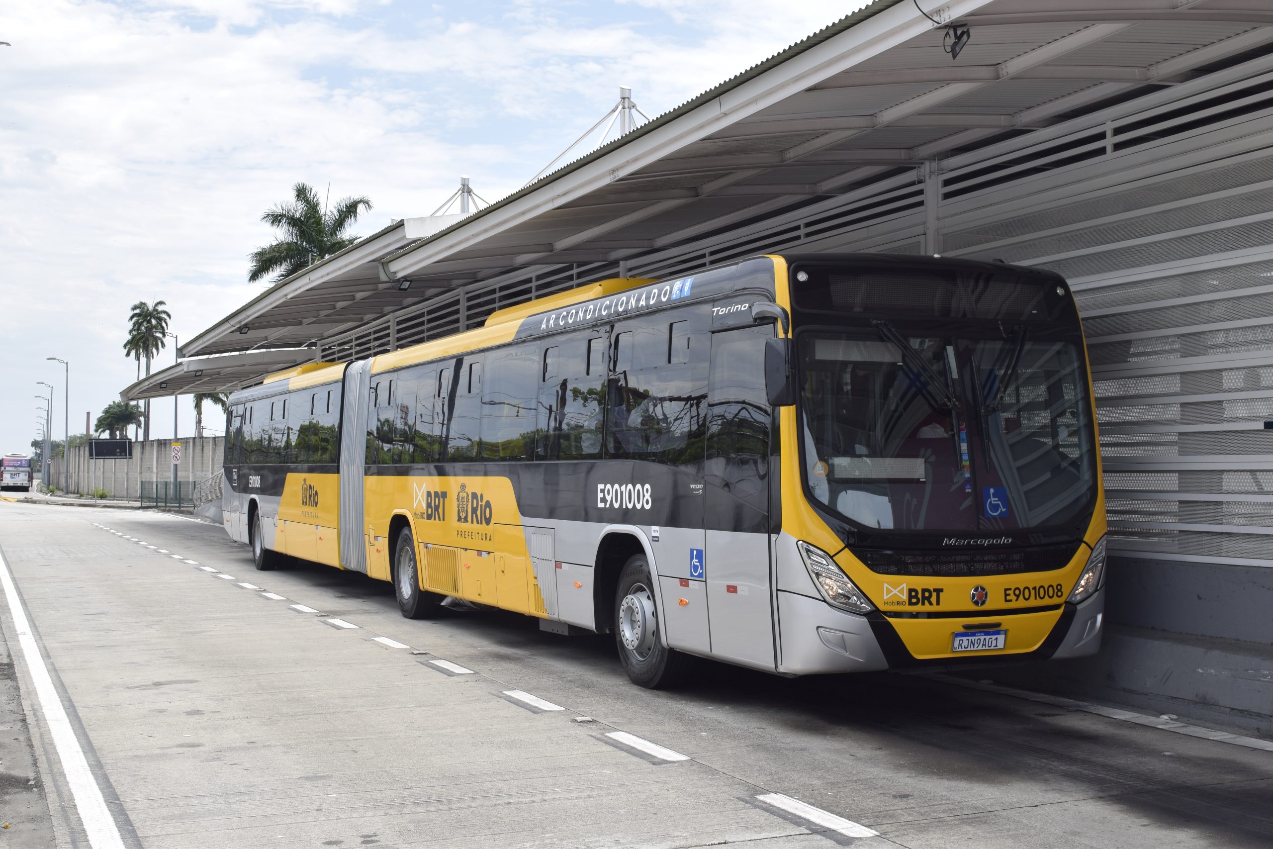 Governo Federal libera verba para Prefeitura RJ renovar frotas de ônibus e estações