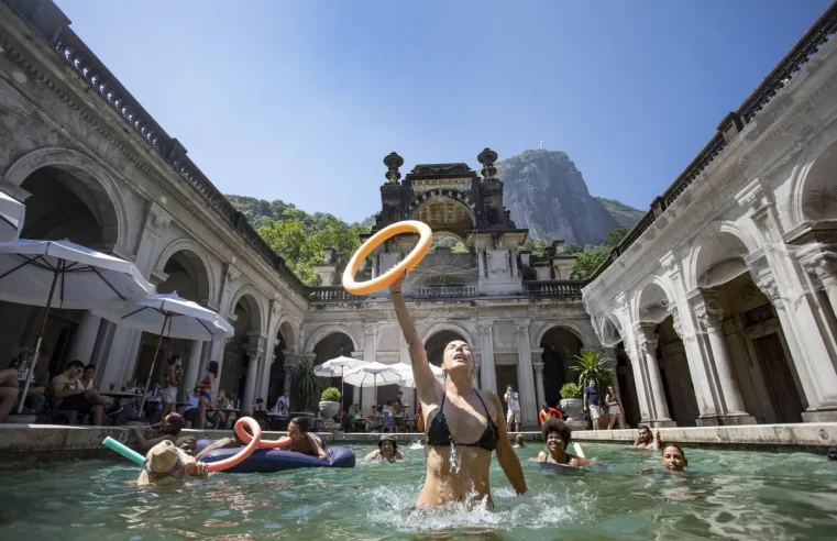 Parque Lage terá piscina liberada para banho neste final de semana