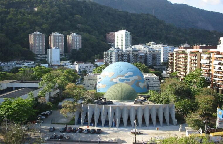 Planetário do Rio volta a receber passeios escolares após período de férias