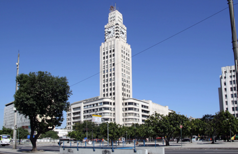 Relógio da Central do Brasil, ou Big Ben carioca, completa 80 anos