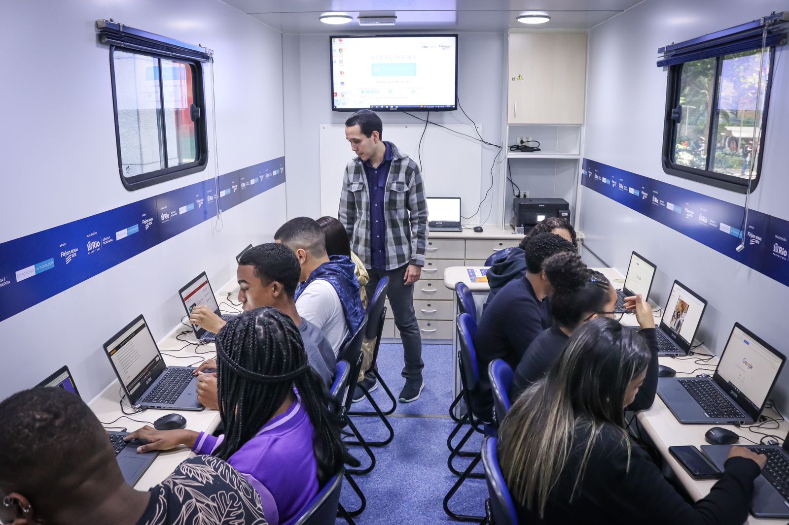 Estação Rio de Tecnologia chega à Zona Norte com oficinas de inclusão digital