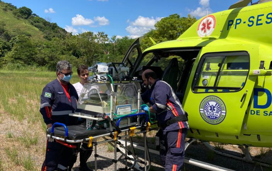 Serviço de transporte aéreo conclui capacitação para médicos e enfermeiros