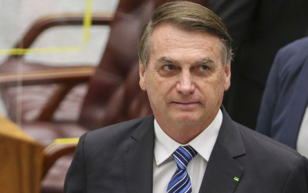 Bolsonaro alega que utilizou dinheiro da conta com despesas de casa e Mega-Sena
