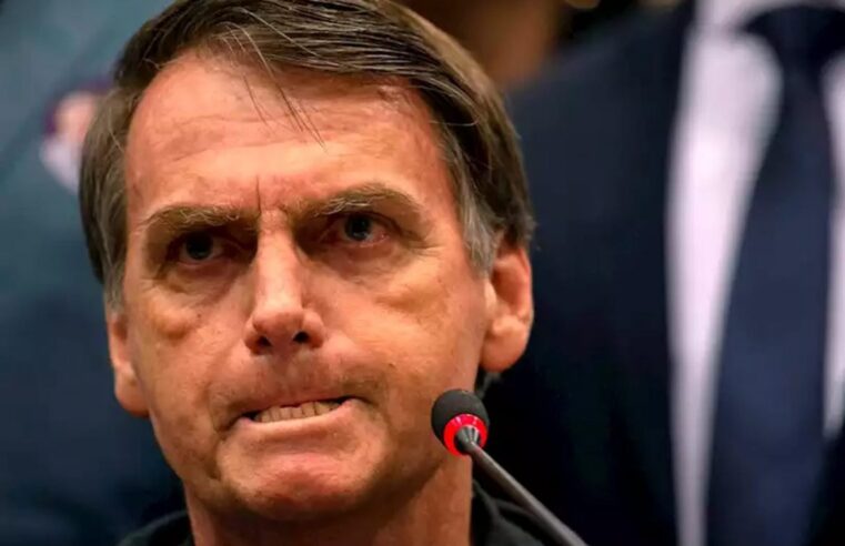 Bolsonaro sugere que Alexandre de Moraes tem ‘problema pessoal’ com ele