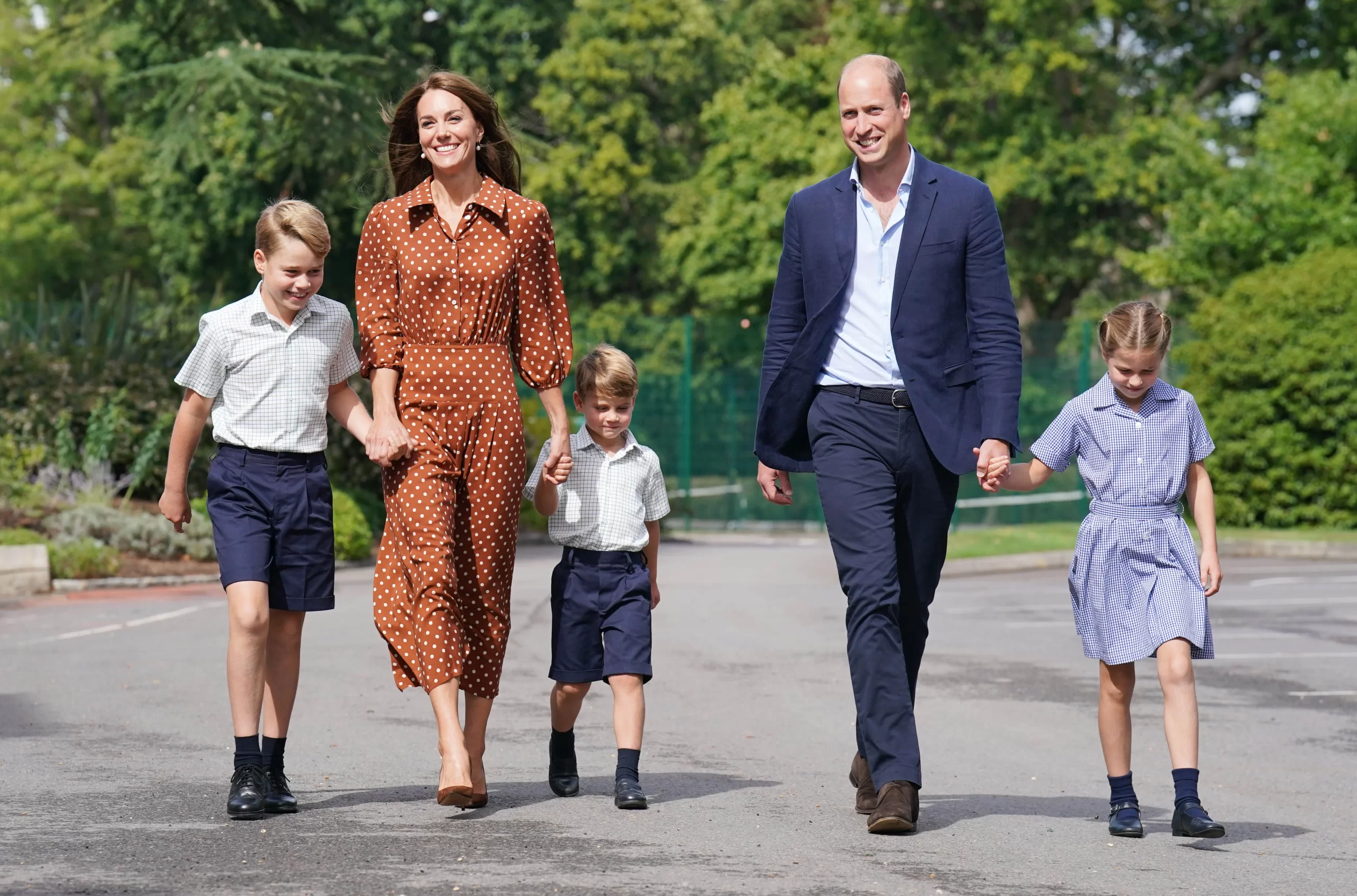 Filhos de príncipe William não sentam à mesa com os pais