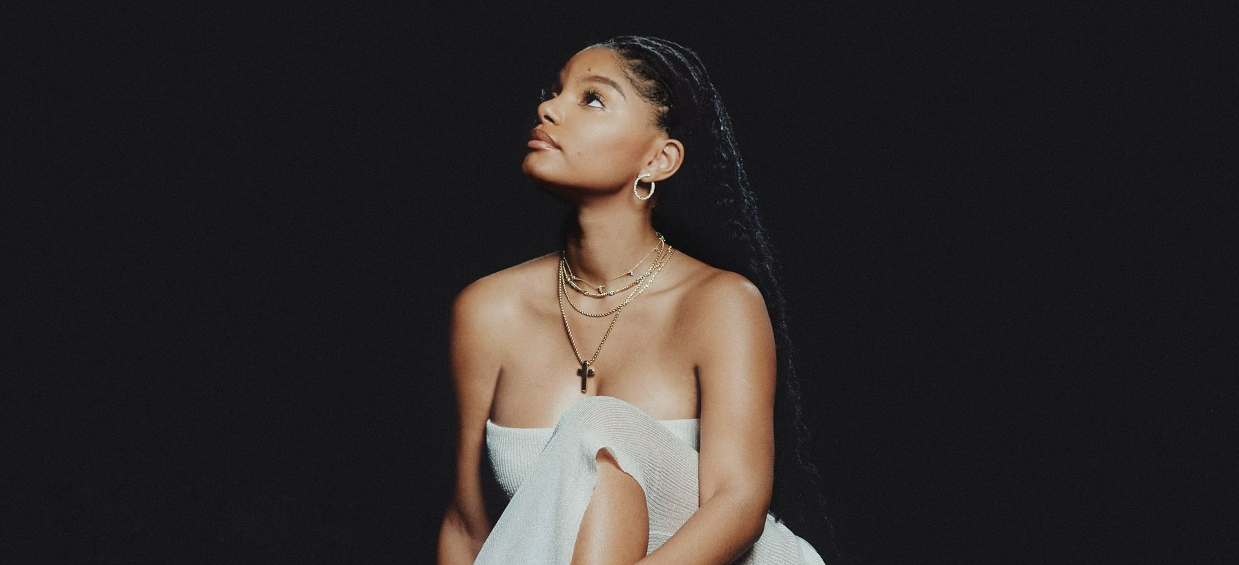 Halle Bailey faz estreia solo com clipe da música ‘Angel’