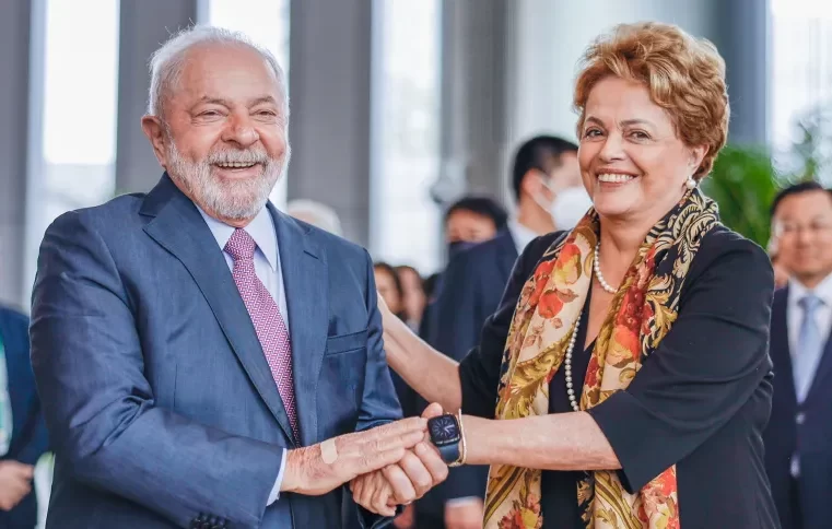 Lula quer reparação para Dilma após ela ser absolvida em caso de pedaladas fiscais